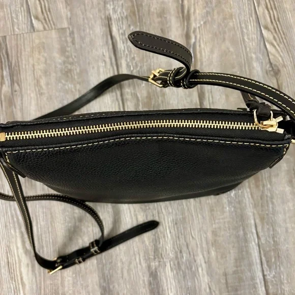 Dooney&Bourke crossbody purse - Picture 3 of 7
